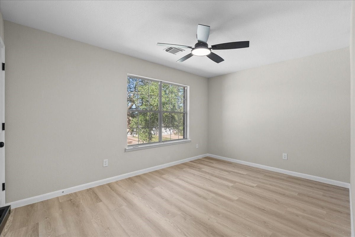 4722 Mill Creek Drive, Baytown, TX 77521