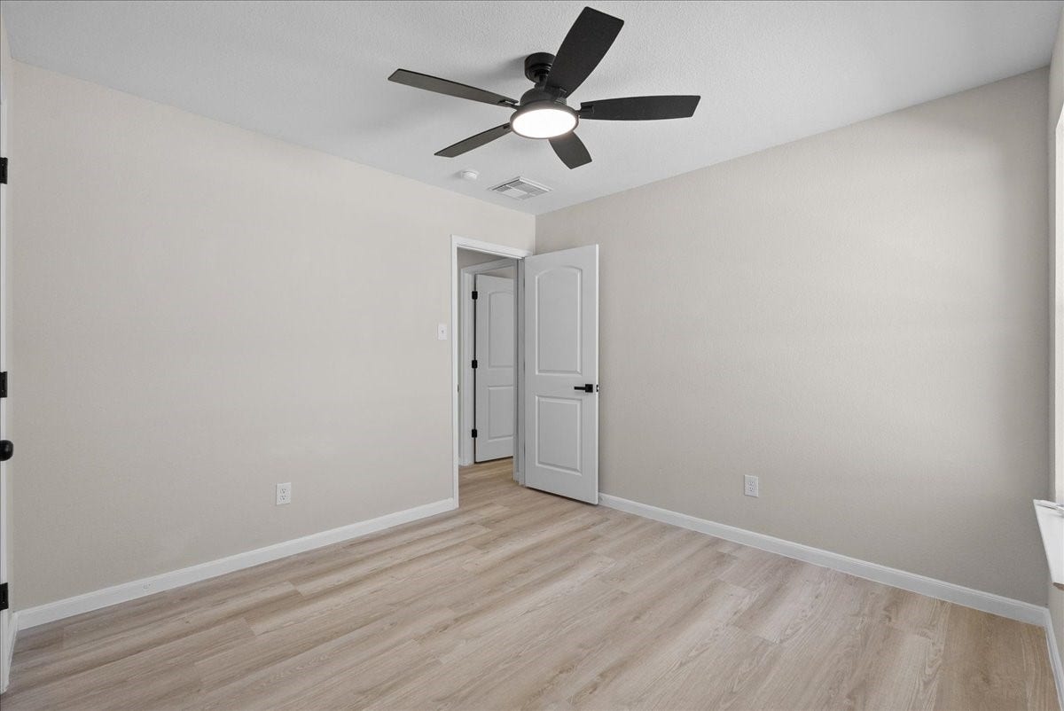 4722 Mill Creek Drive, Baytown, TX 77521