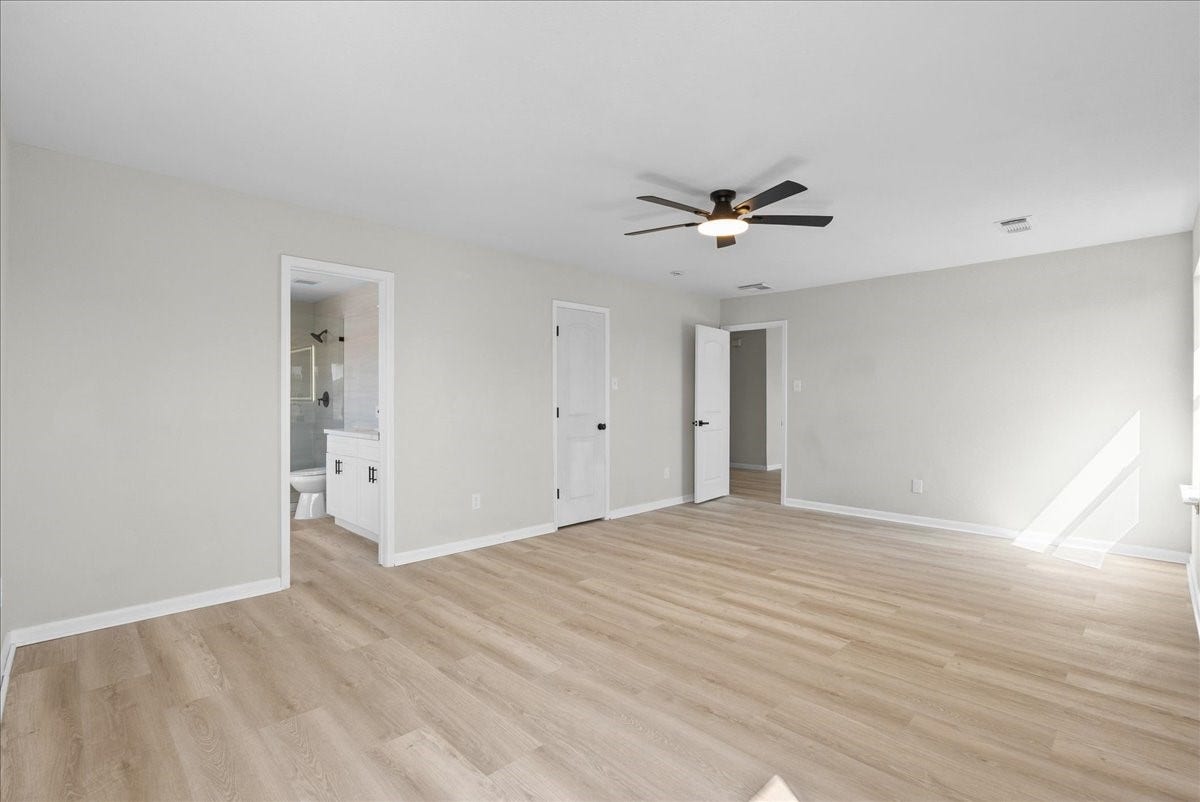 4722 Mill Creek Drive, Baytown, TX 77521