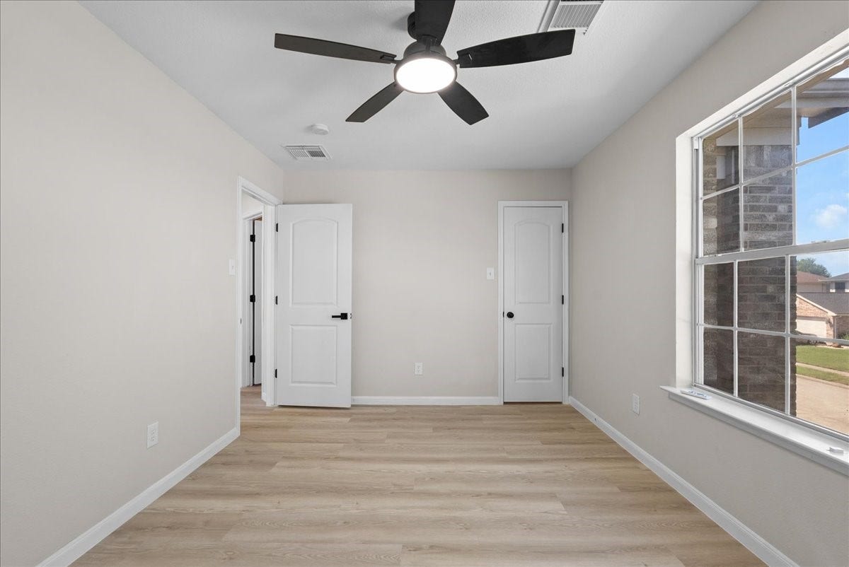 4722 Mill Creek Drive, Baytown, TX 77521
