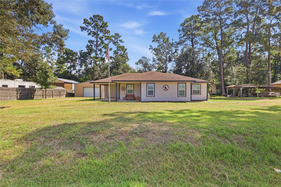 Property photo for 10516 Fairview Drive, Conroe, TX
