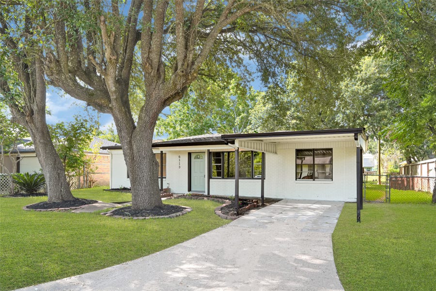 Property photo for 6113 Diamond Court, Texas City, TX