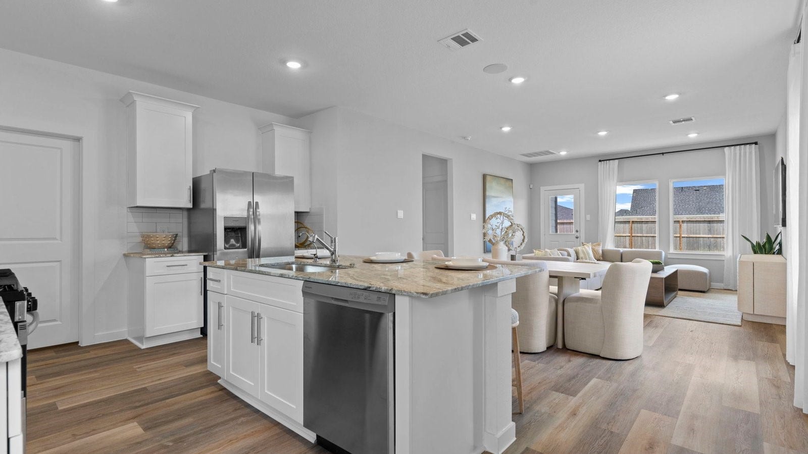 *Images and 3D tour are for illustration only and options may vary from home as built.