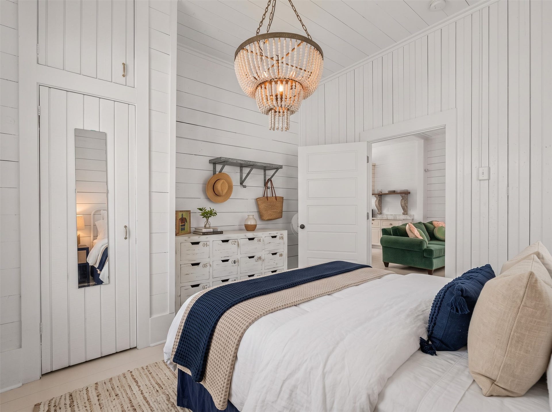 4201 Avenue R, Galveston, TX 77550 Secondary bedroom with natural light and flexible space.