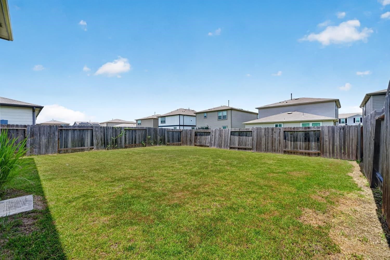 6903 Hobby Wind Ridge Drive, Houston, TX 77075 6903 Hobby Wind Ridge Drive, Houston, TX 77075