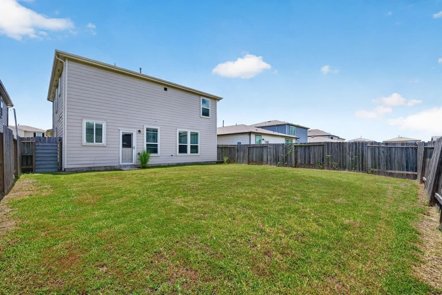 6903 Hobby Wind Ridge Drive, Houston, TX 77075 6903 Hobby Wind Ridge Drive, Houston, TX 77075
