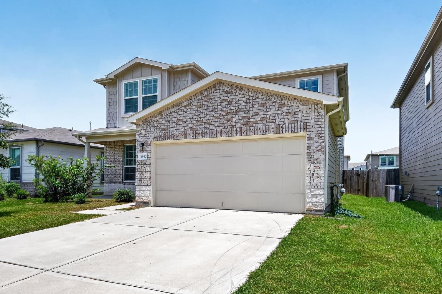 6903 Hobby Wind Ridge Drive, Houston, TX 77075 6903 Hobby Wind Ridge Drive, Houston, TX 77075