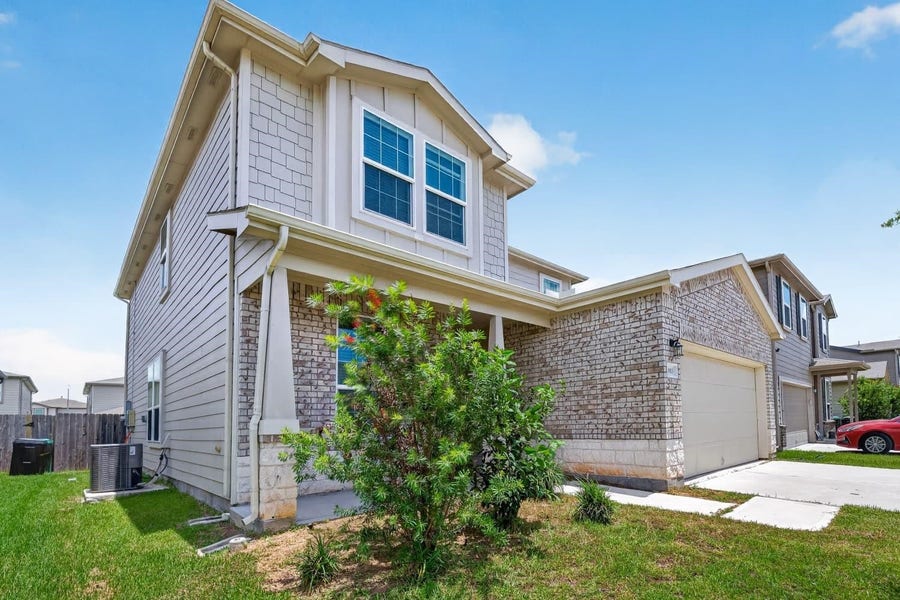 Property photo for 6903 Hobby Wind Ridge Drive, Houston, TX