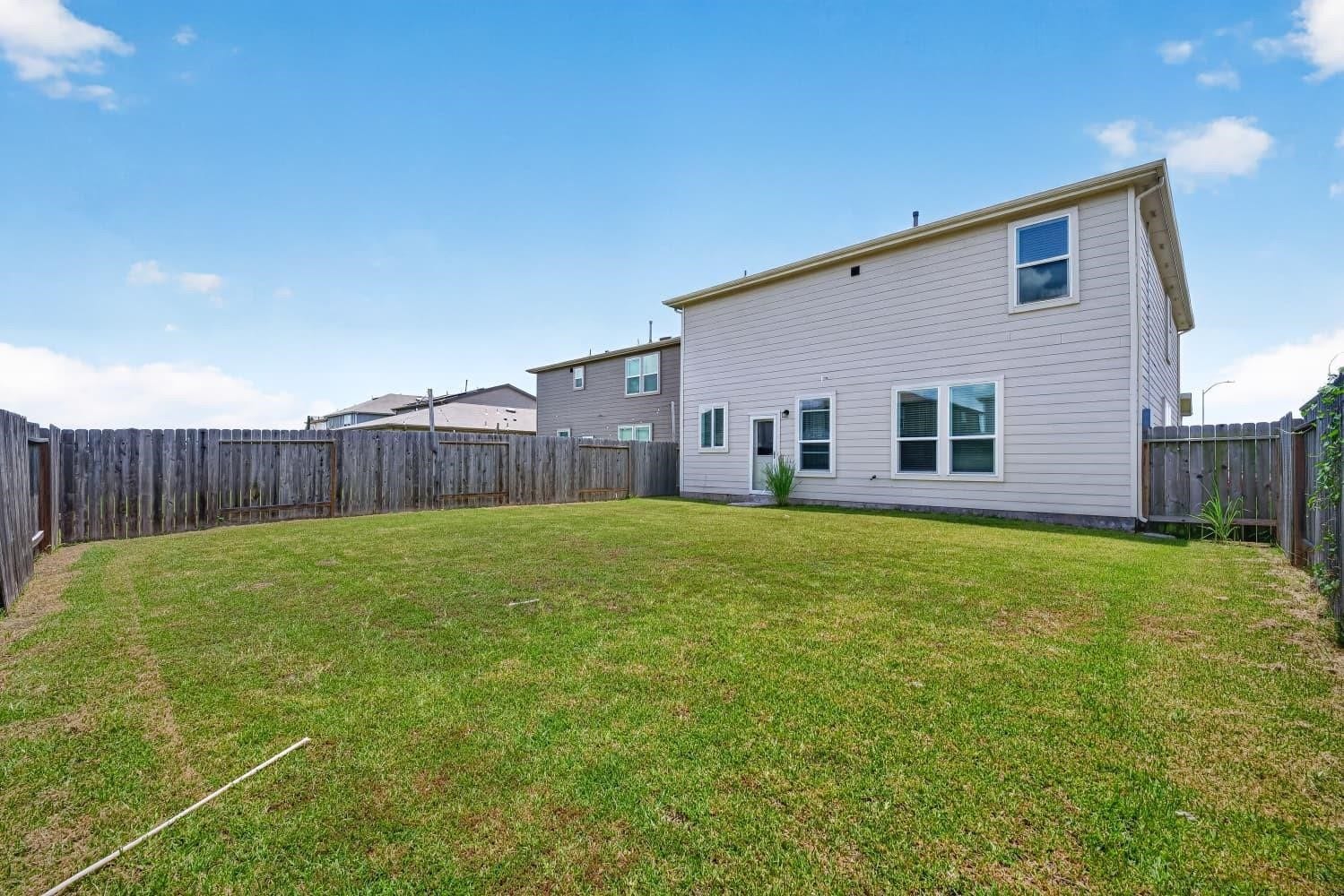6903 Hobby Wind Ridge Drive, Houston, TX 77075 6903 Hobby Wind Ridge Drive, Houston, TX 77075