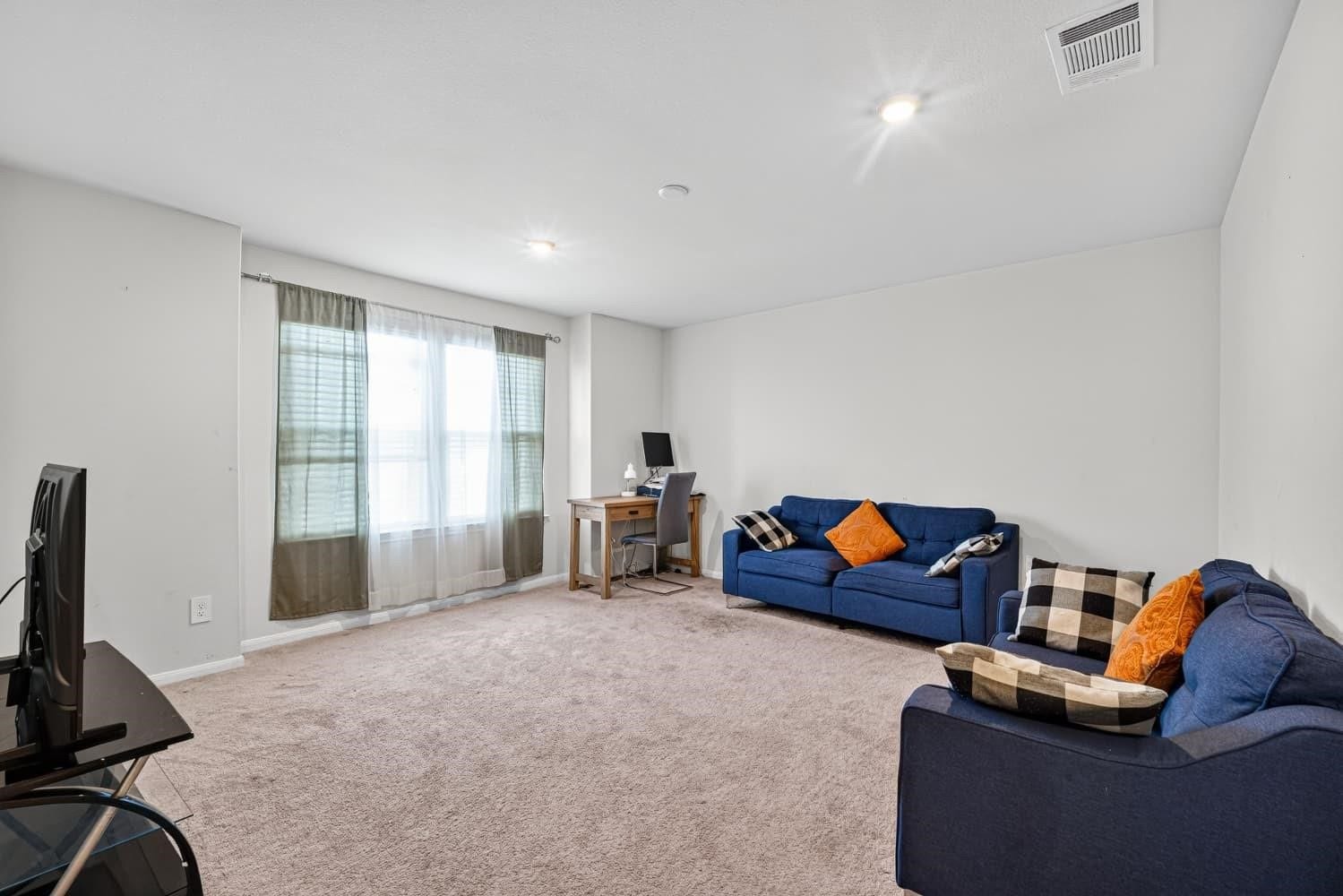 6903 Hobby Wind Ridge Drive, Houston, TX 77075 6903 Hobby Wind Ridge Drive, Houston, TX 77075
