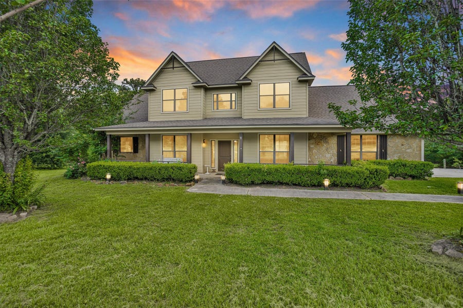 Property photo for 21 Ranch Road One, Willis, TX