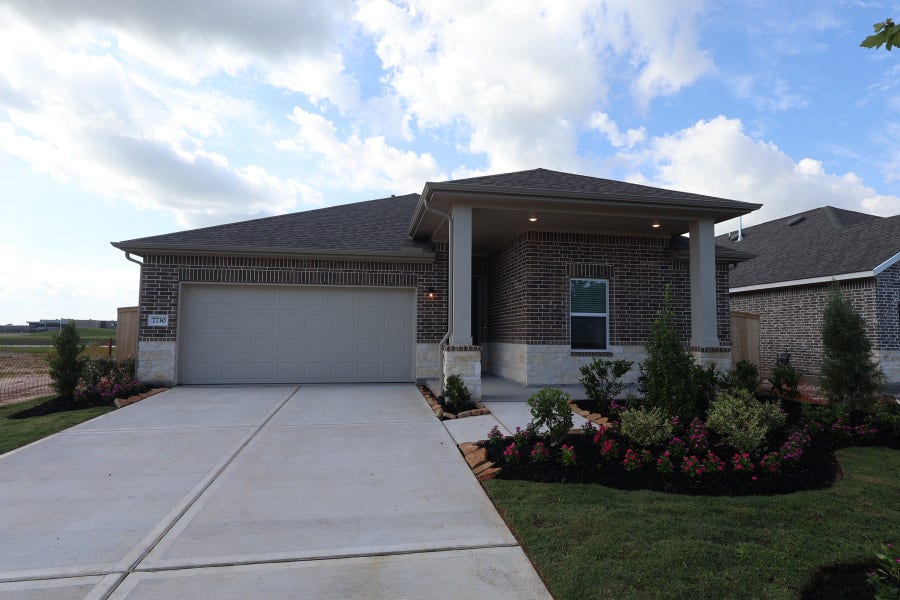 Property photo for 7730 Jade Crest Drive, Angleton, TX
