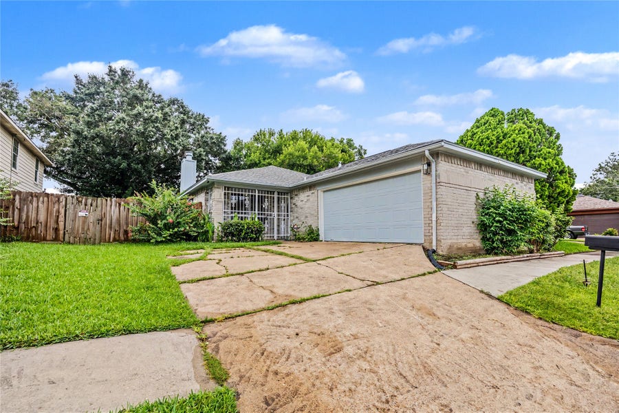 Property photo for 7907 Chancel Drive, Houston, TX