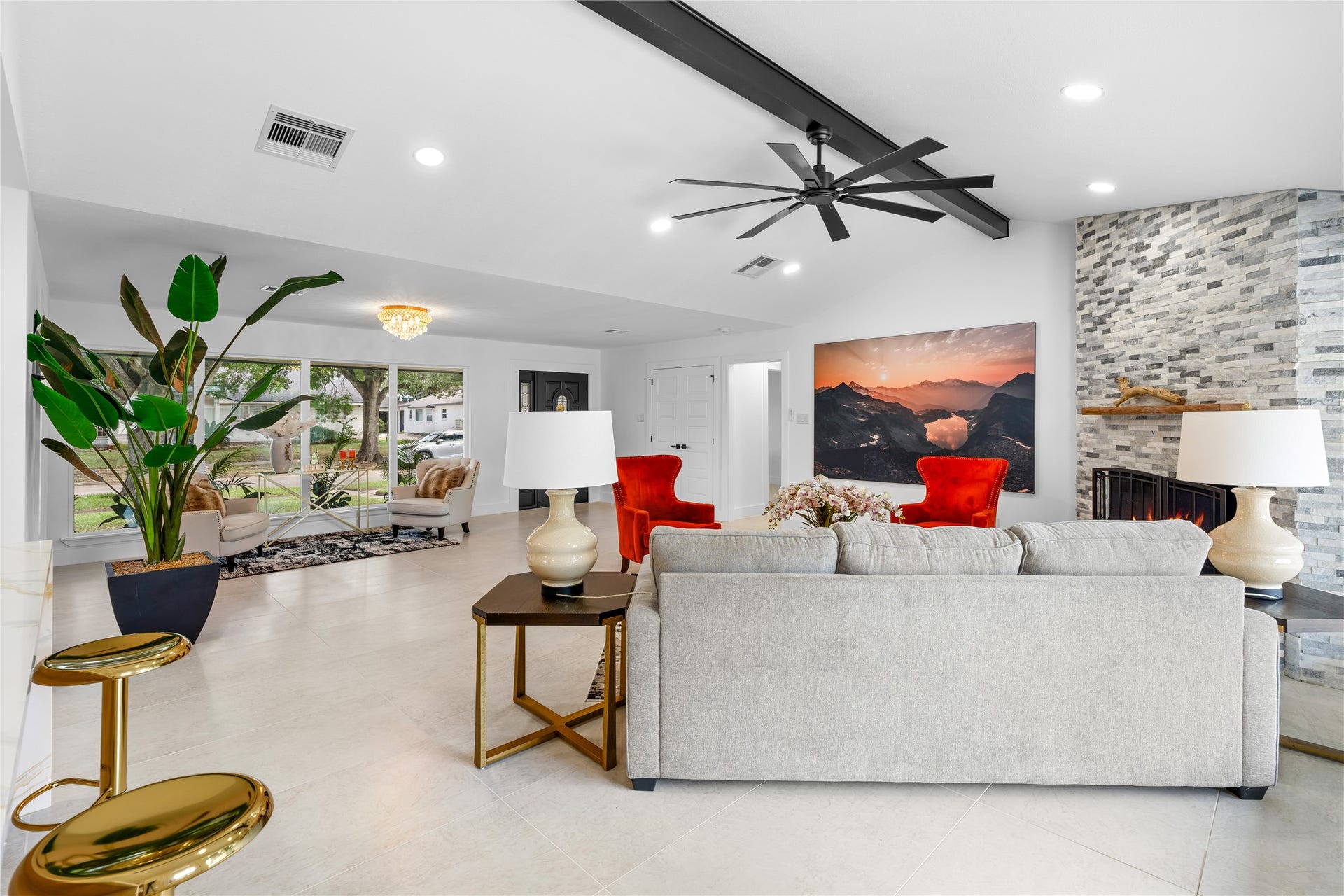 5751 Jason Street, Houston, TX 77096 5751 Jason Street, Houston, TX 77096