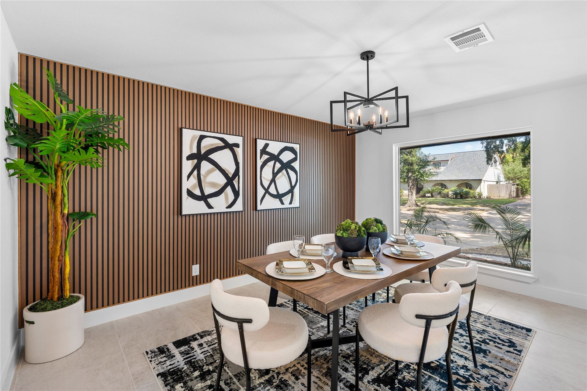 5751 Jason Street, Houston, TX 77096 5751 Jason Street, Houston, TX 77096