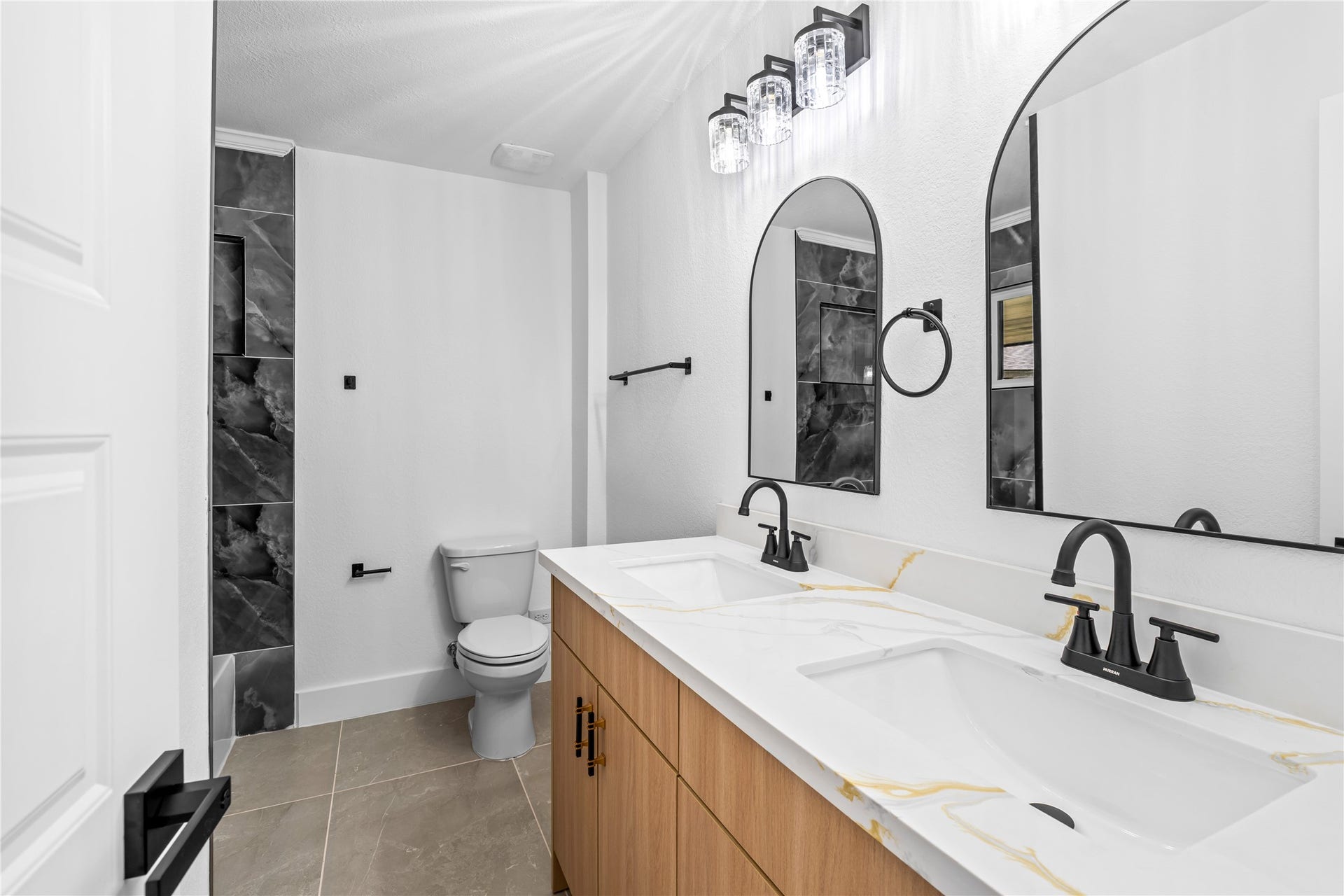5751 Jason Street, Houston, TX 77096 5751 Jason Street, Houston, TX 77096