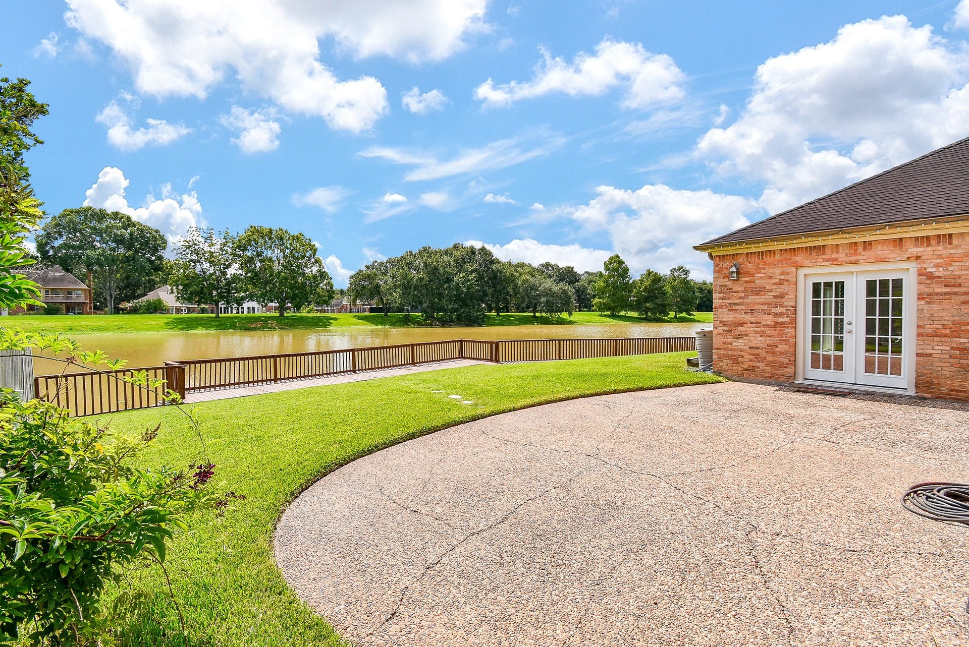 1231 Creekford Circle, Sugar Land, TX 77478 Patio on Extended Waterfront View in Sugar Creek!