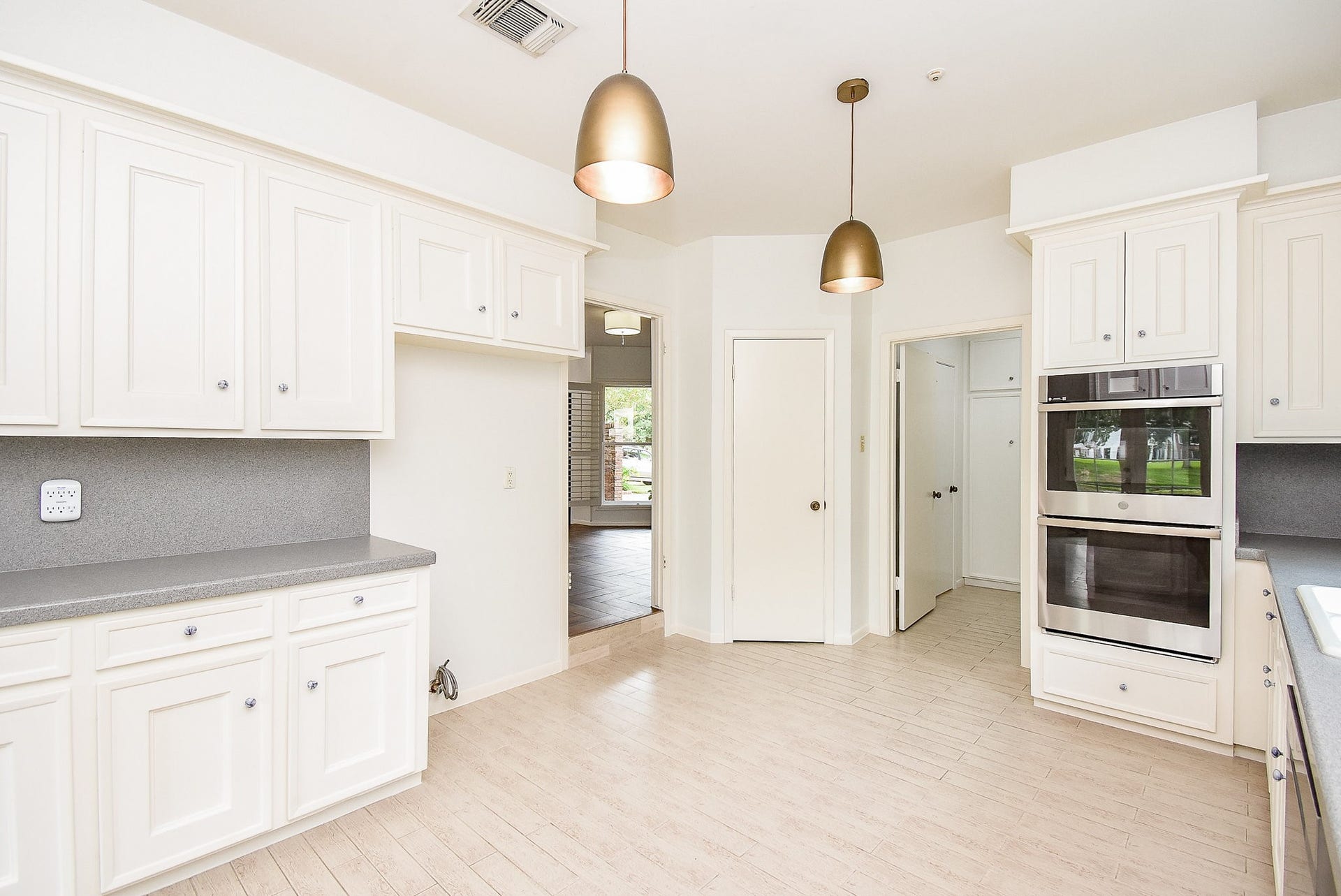 1231 Creekford Circle, Sugar Land, TX 77478 1231 Creekford Circle, Sugar Land, TX 77478