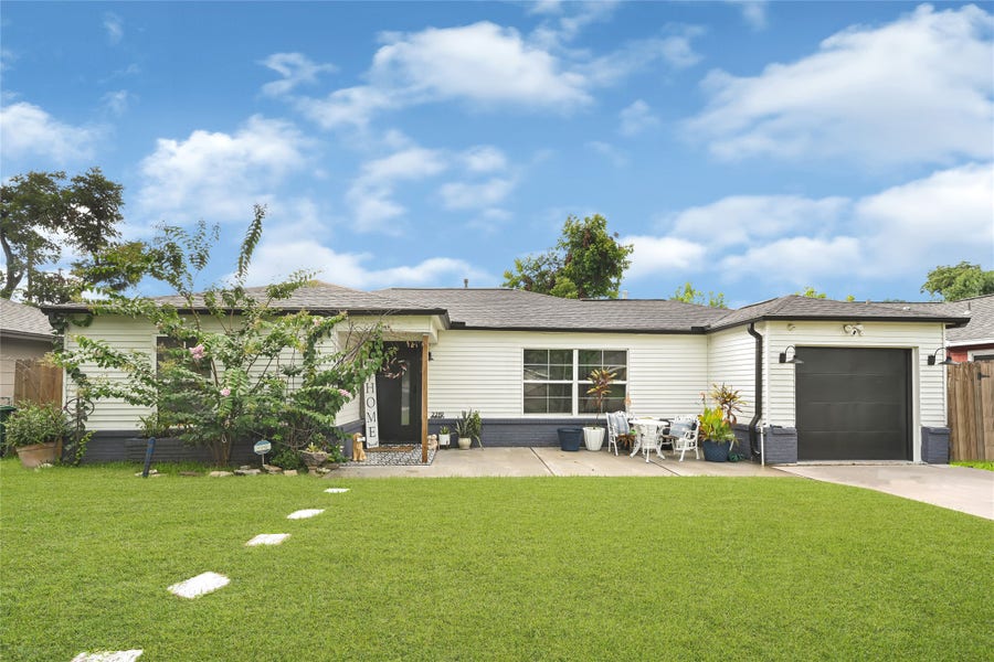 Property photo for 2219 Silverbonnet Street, Houston, TX