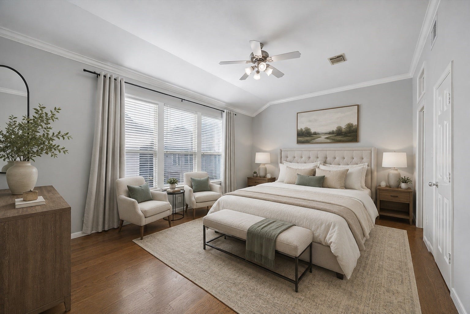 811 W Heights Hollow Lane, Houston, TX 77007 Virtually staged and updated flooring.