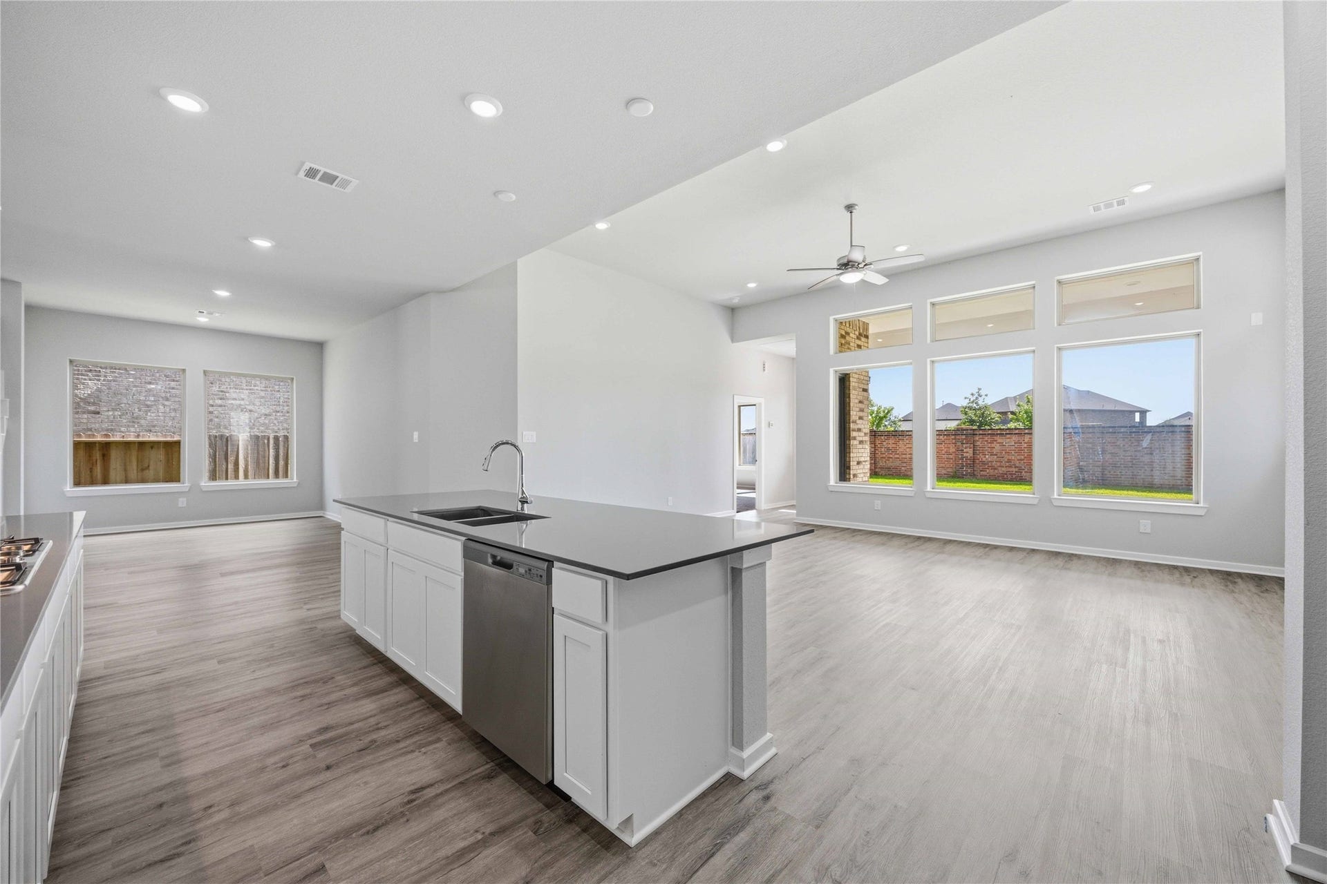 2916 Apple Rose Lane, Katy, TX 77493 2916 Apple Rose Lane, Katy, TX 77493