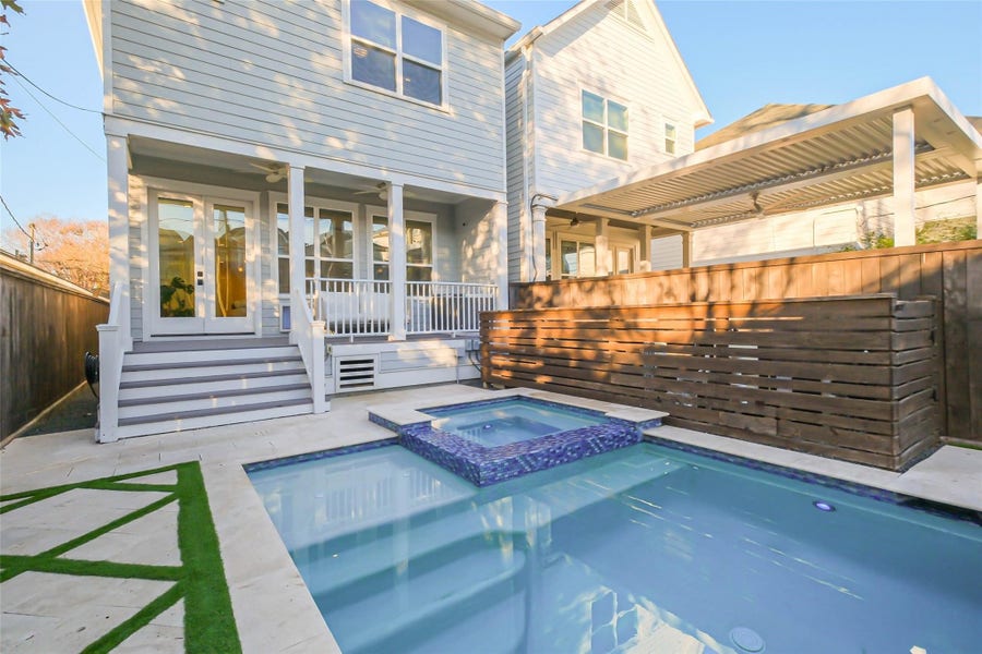 Property photo for 508 W 26th Street, Houston, TX