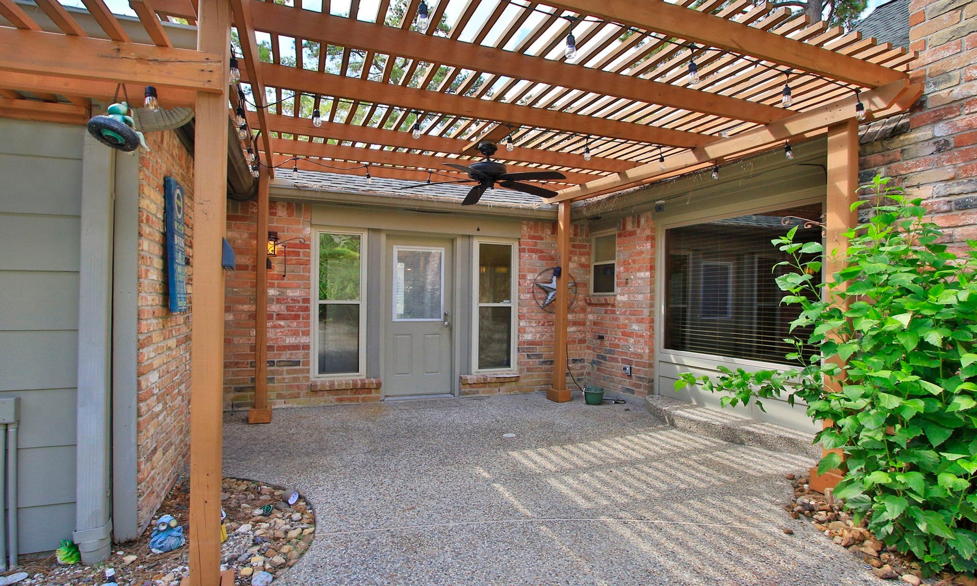 5711 Nodaway Lane, Spring, TX 77379 5711 Nodaway Lane, Spring, TX 77379