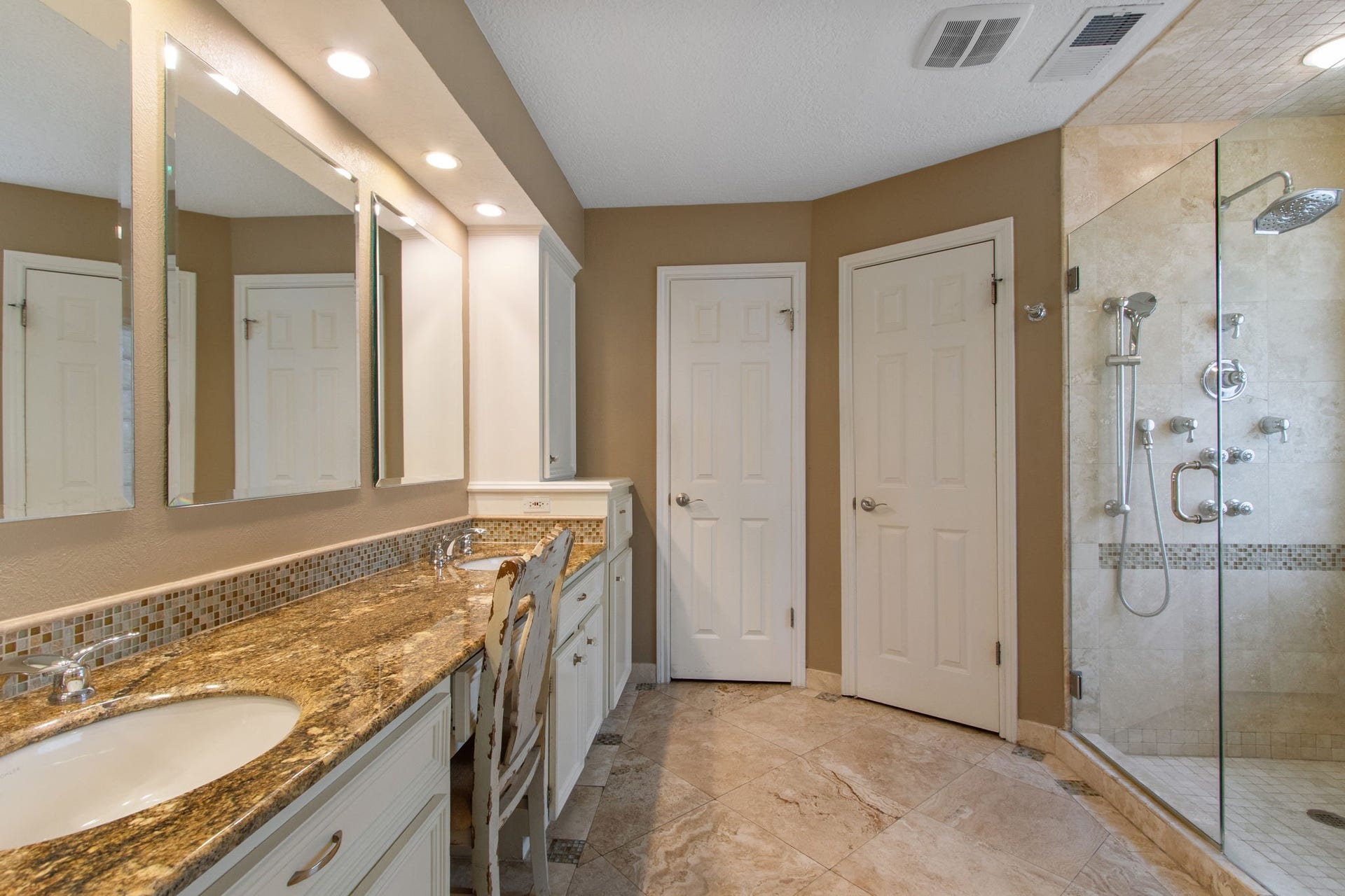 5711 Nodaway Lane, Spring, TX 77379 5711 Nodaway Lane, Spring, TX 77379