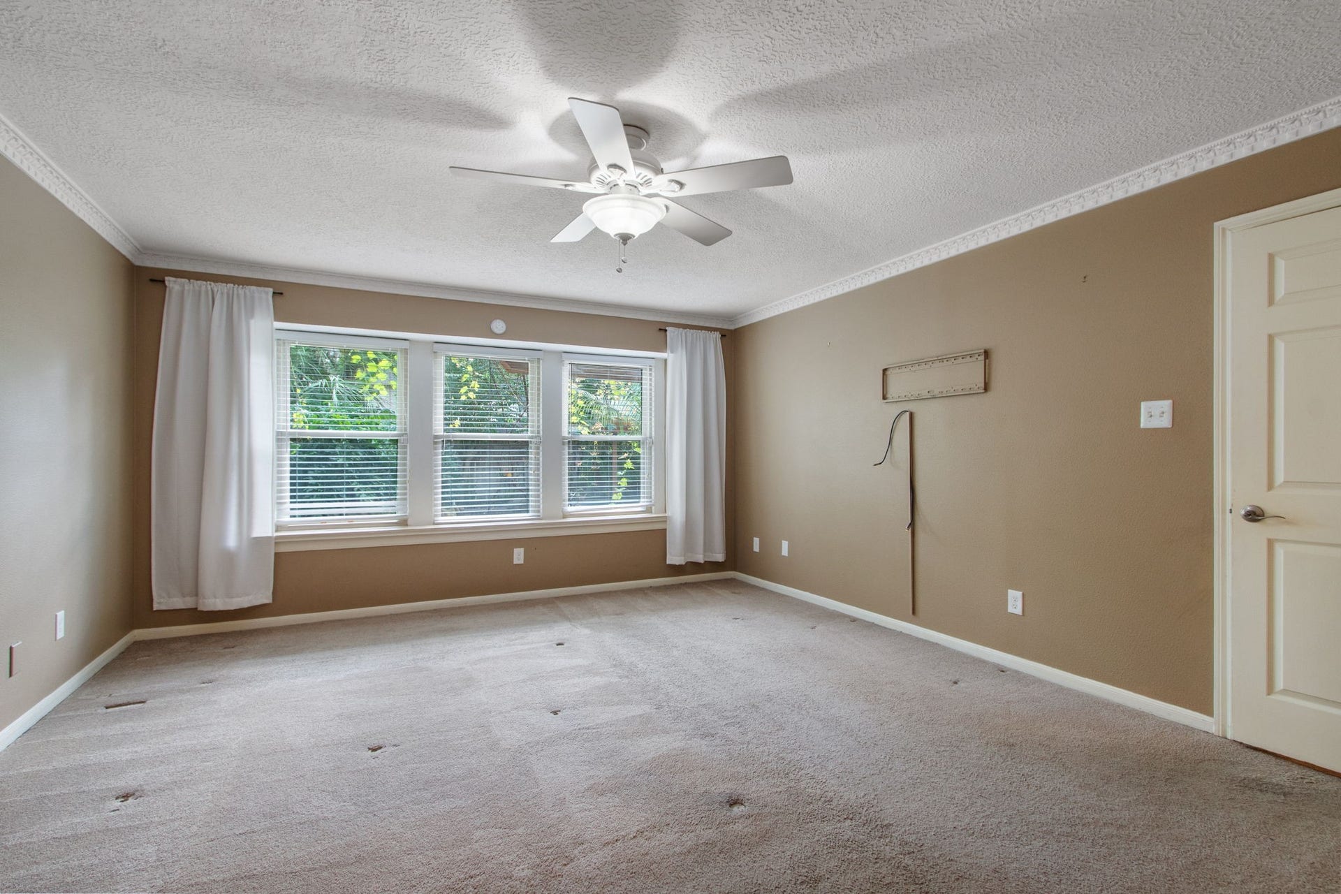 5711 Nodaway Lane, Spring, TX 77379 5711 Nodaway Lane, Spring, TX 77379