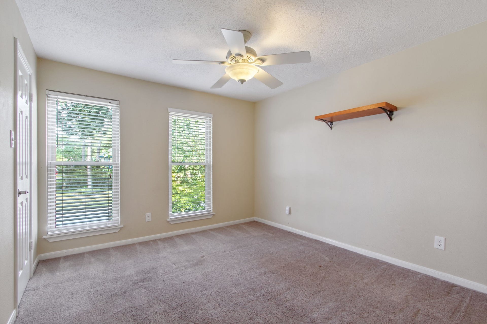 5711 Nodaway Lane, Spring, TX 77379 5711 Nodaway Lane, Spring, TX 77379