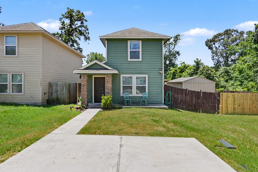 Property photo for 16701 E Hammon, Montgomery, TX