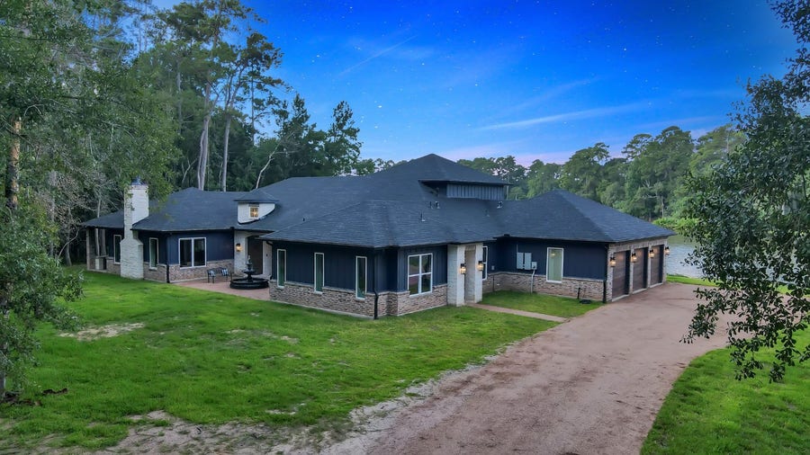 Property photo for 15937 Stagecoach Road, Stagecoach, TX