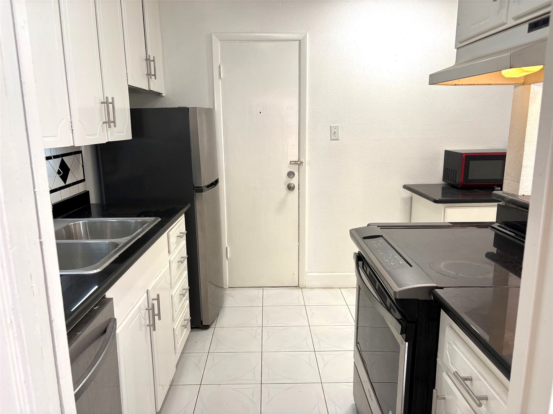 2824 Briarhurst Drive, #7, Houston, TX 77057 2824 Briarhurst Drive, #7, Houston, TX 77057