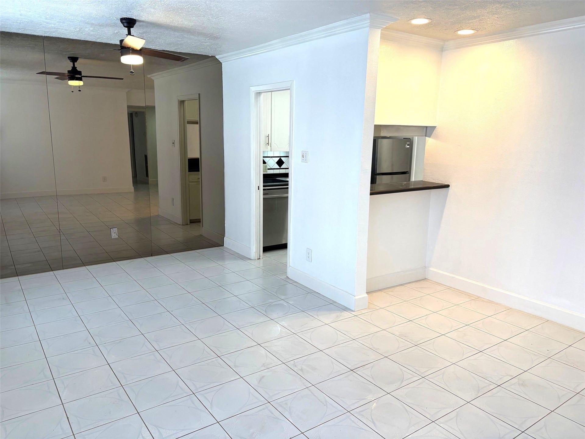 2824 Briarhurst Drive, #7, Houston, TX 77057 2824 Briarhurst Drive, #7, Houston, TX 77057