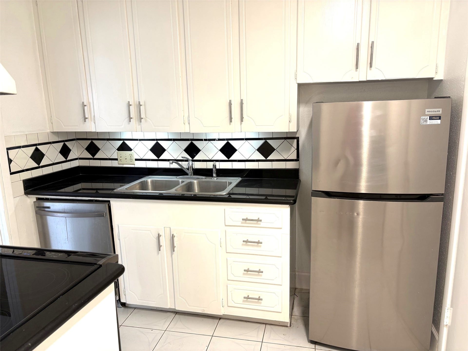 2824 Briarhurst Drive, #7, Houston, TX 77057 2824 Briarhurst Drive, #7, Houston, TX 77057