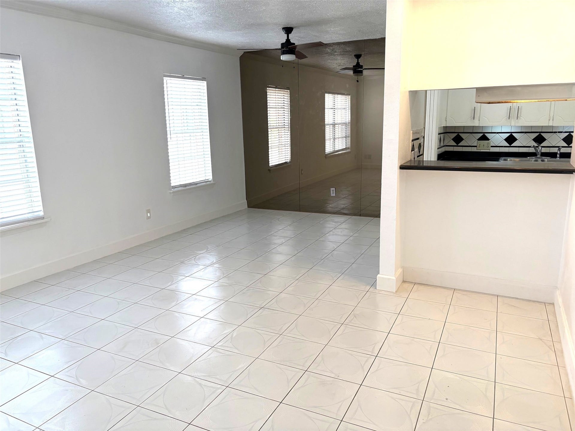 2824 Briarhurst Drive, #7, Houston, TX 77057 2824 Briarhurst Drive, #7, Houston, TX 77057