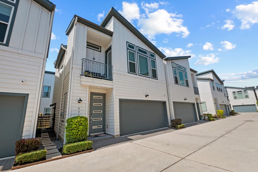 Property photo for 633 Press Street, Houston, TX