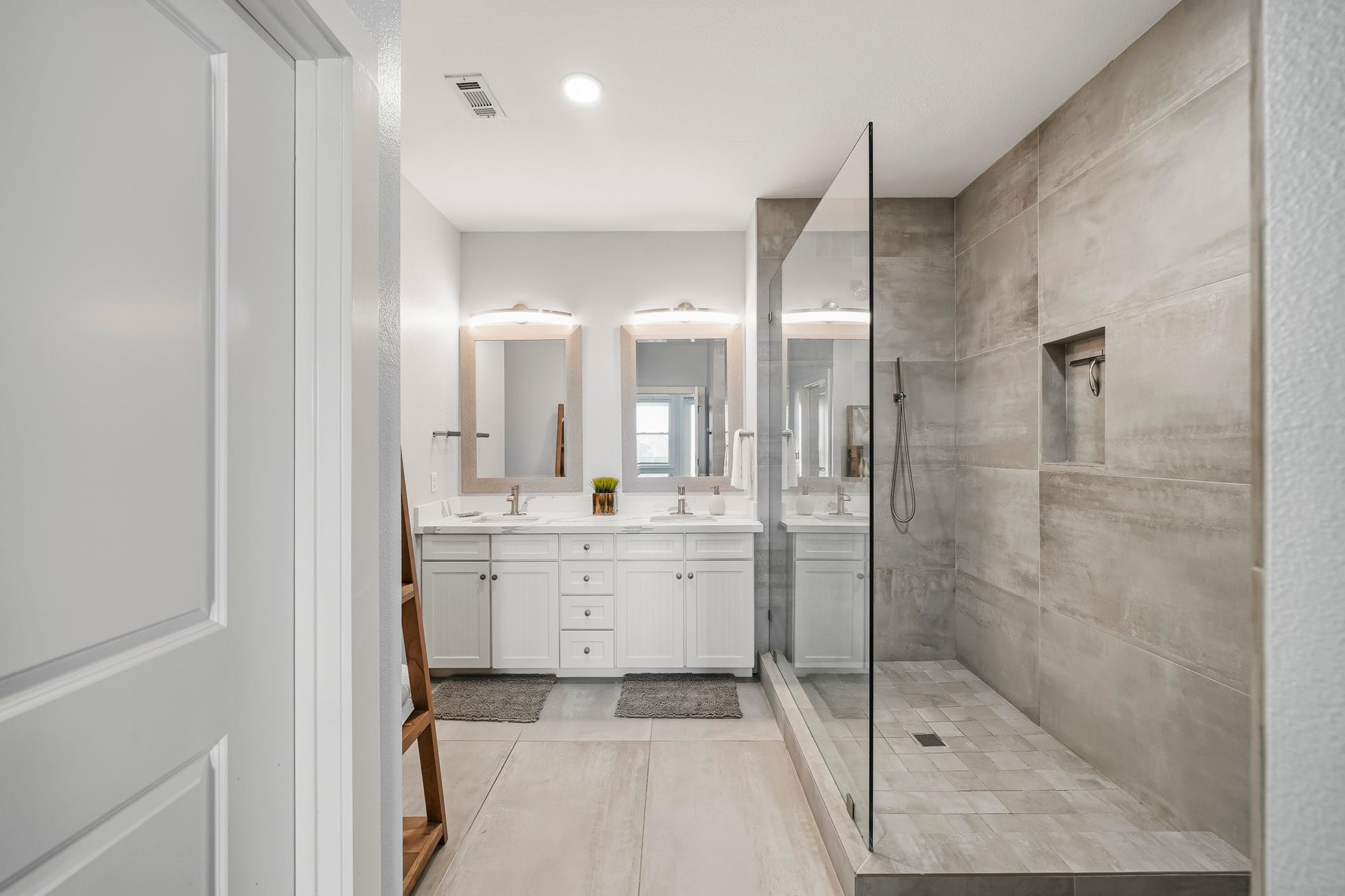 4121 Pointe West Drive, #301, Galveston, TX 77554 4121 Pointe West Drive, #301, Galveston, TX 77554