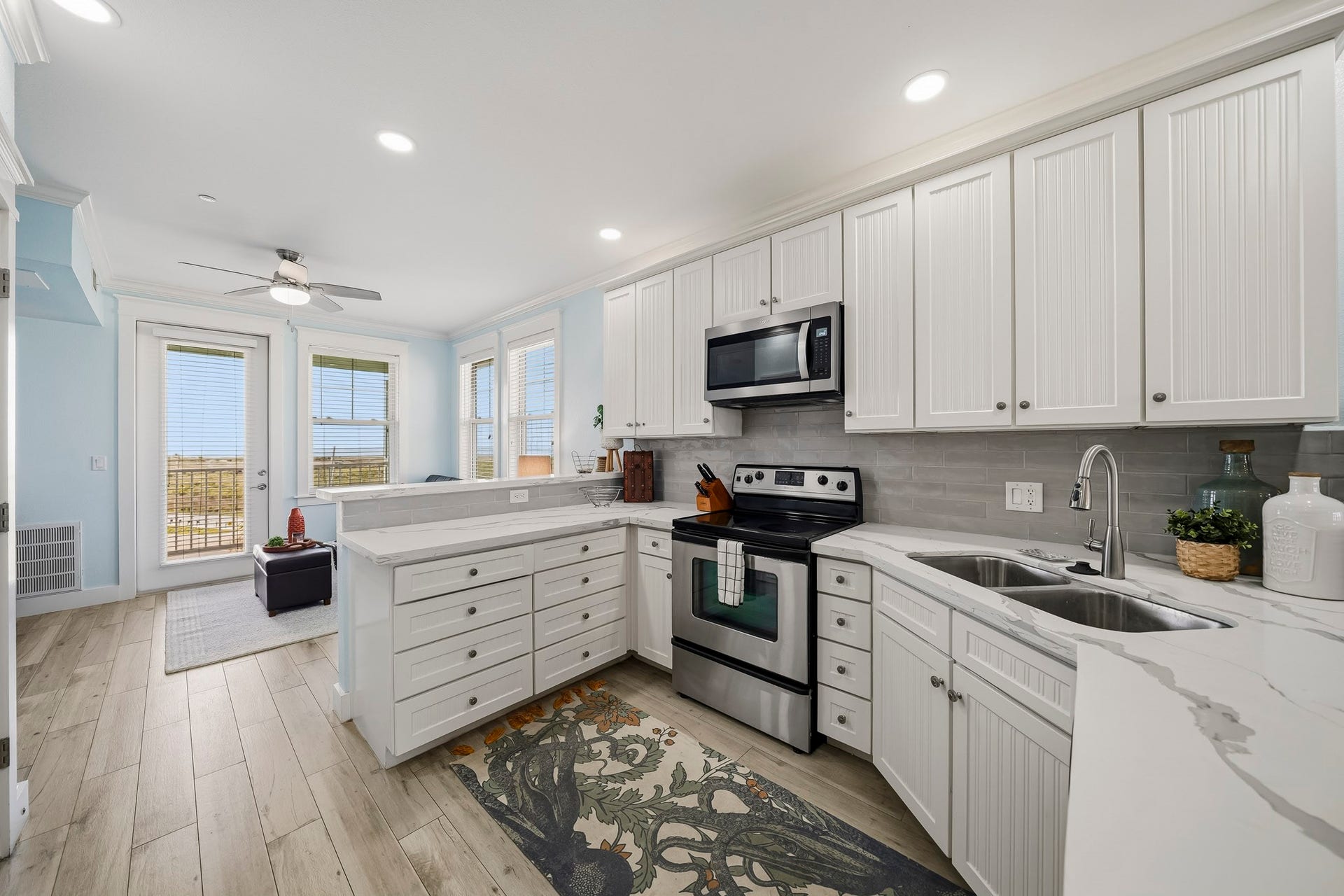4121 Pointe West Drive, #301, Galveston, TX 77554 4121 Pointe West Drive, #301, Galveston, TX 77554
