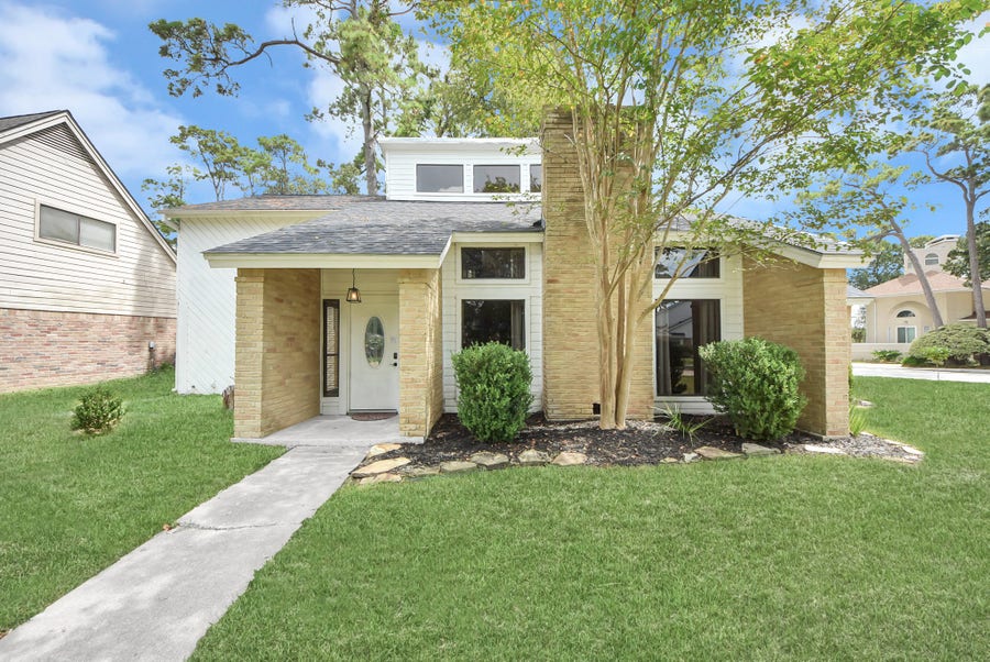 Property photo for 4701 Spring Lane, Baytown, TX