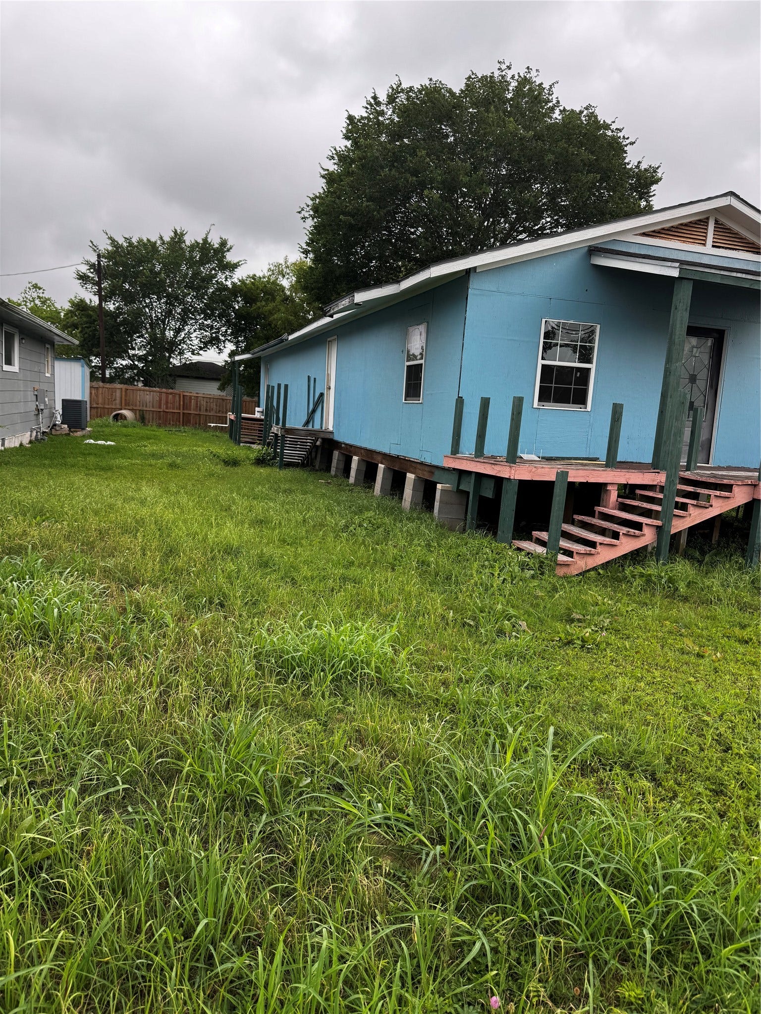 522 Grand Avenue, Bacliff, TX 77518 522 Grand Avenue, Bacliff, TX 77518