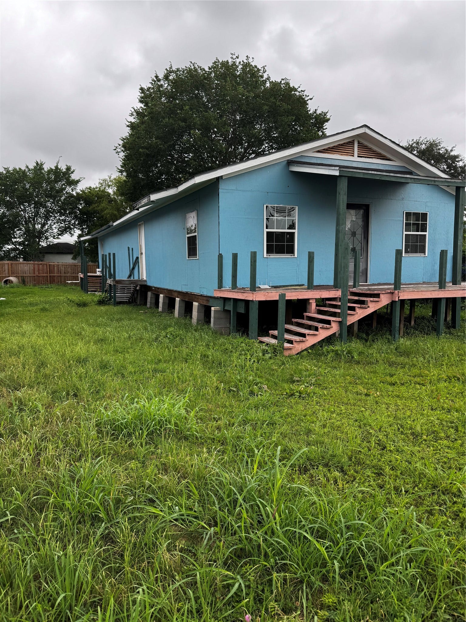 522 Grand Avenue, Bacliff, TX 77518 522 Grand Avenue, Bacliff, TX 77518
