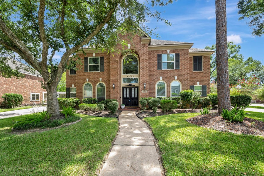 Property photo for 4306 Island Hills Drive, Pasadena, TX