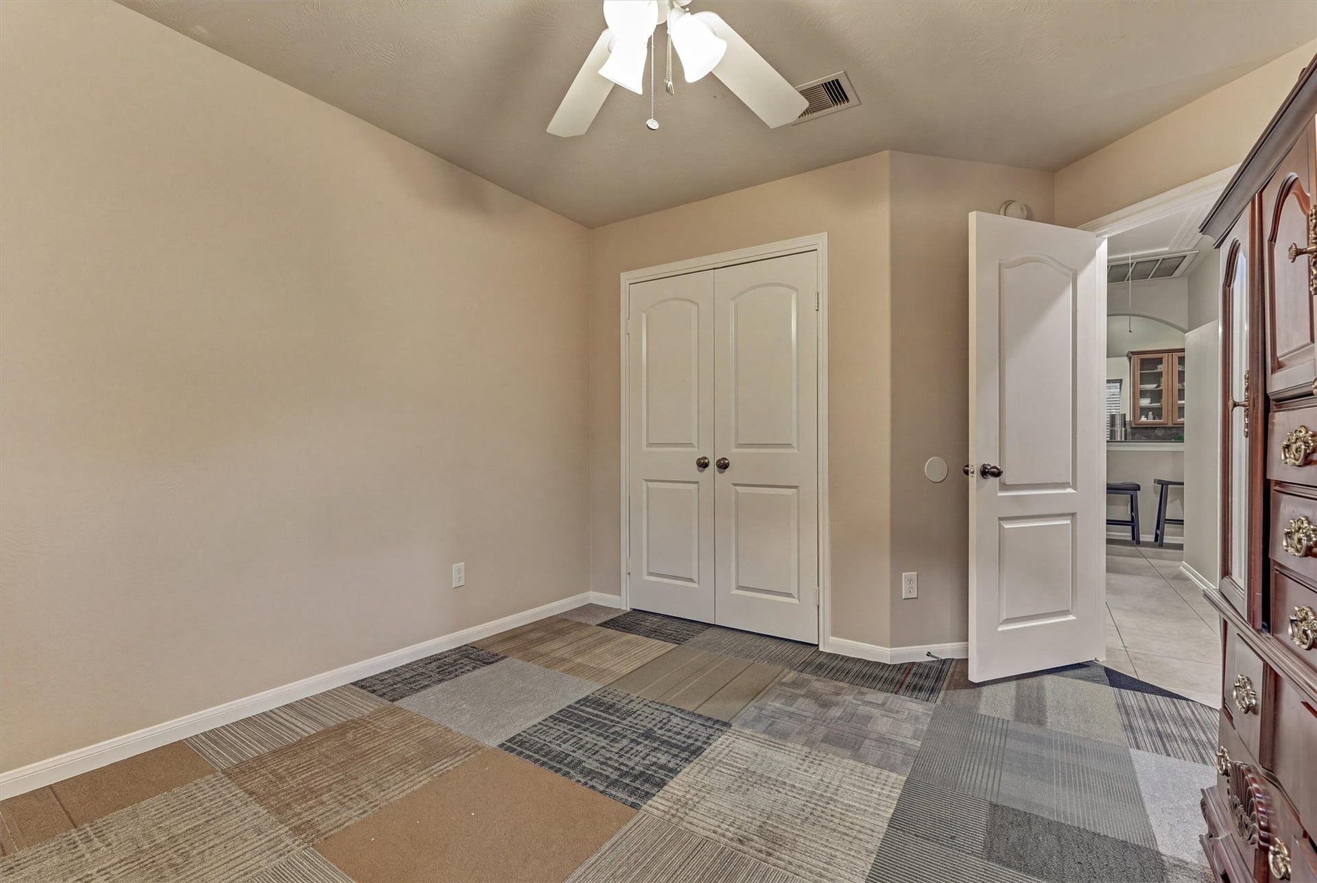 30311 Legacy Pines Drive, Spring, TX 77386 30311 Legacy Pines Drive, Spring, TX 77386