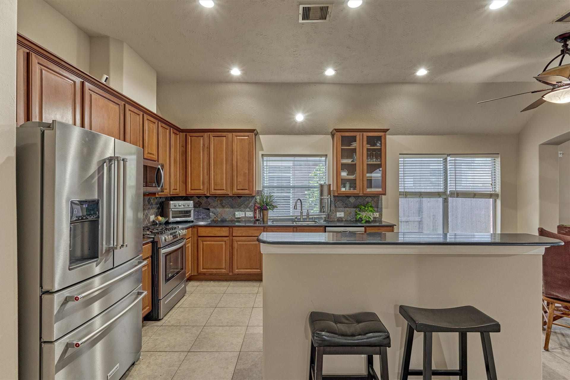 30311 Legacy Pines Drive, Spring, TX 77386 30311 Legacy Pines Drive, Spring, TX 77386
