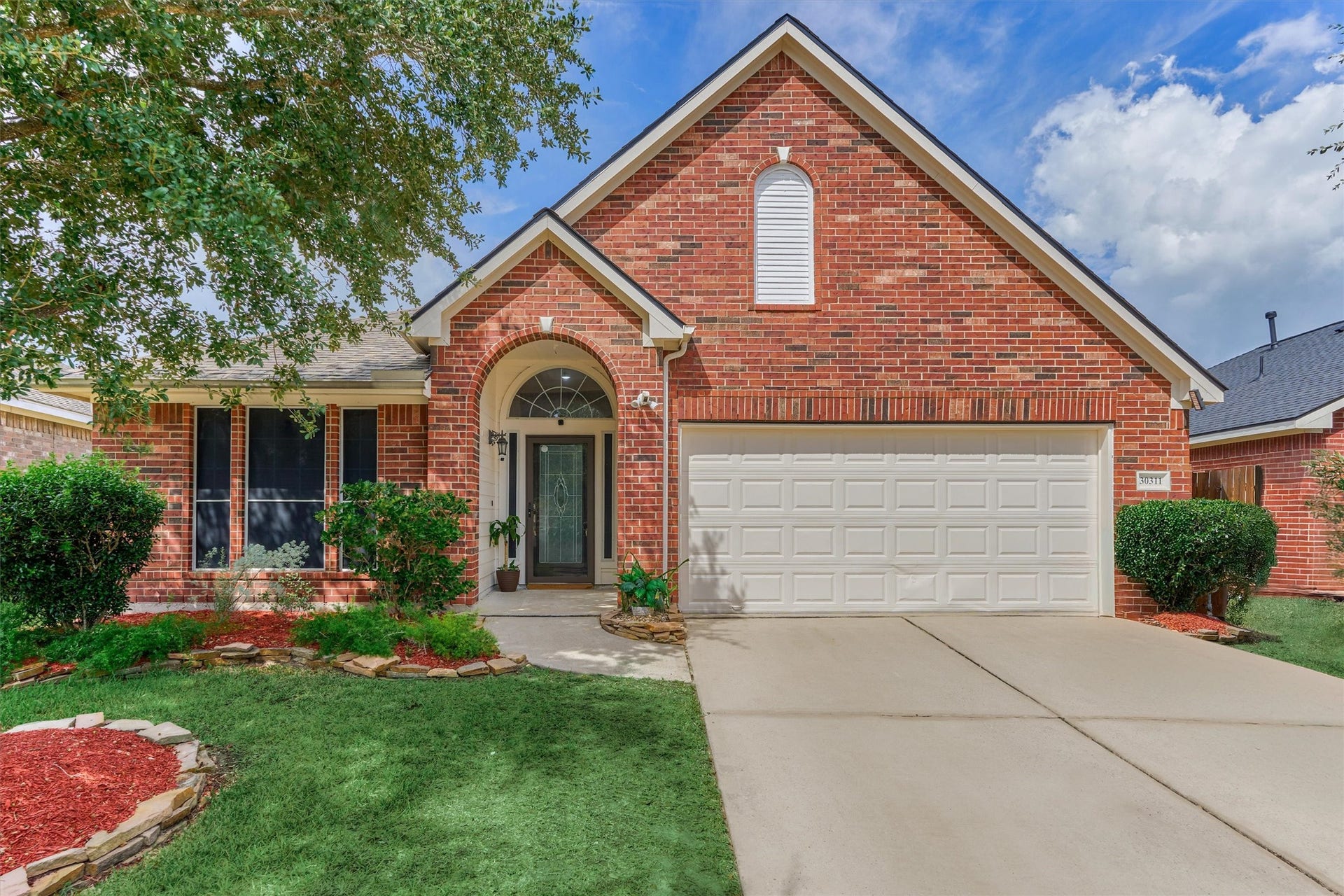 30311 Legacy Pines Drive, Spring, TX 77386 30311 Legacy Pines Drive, Spring, TX 77386