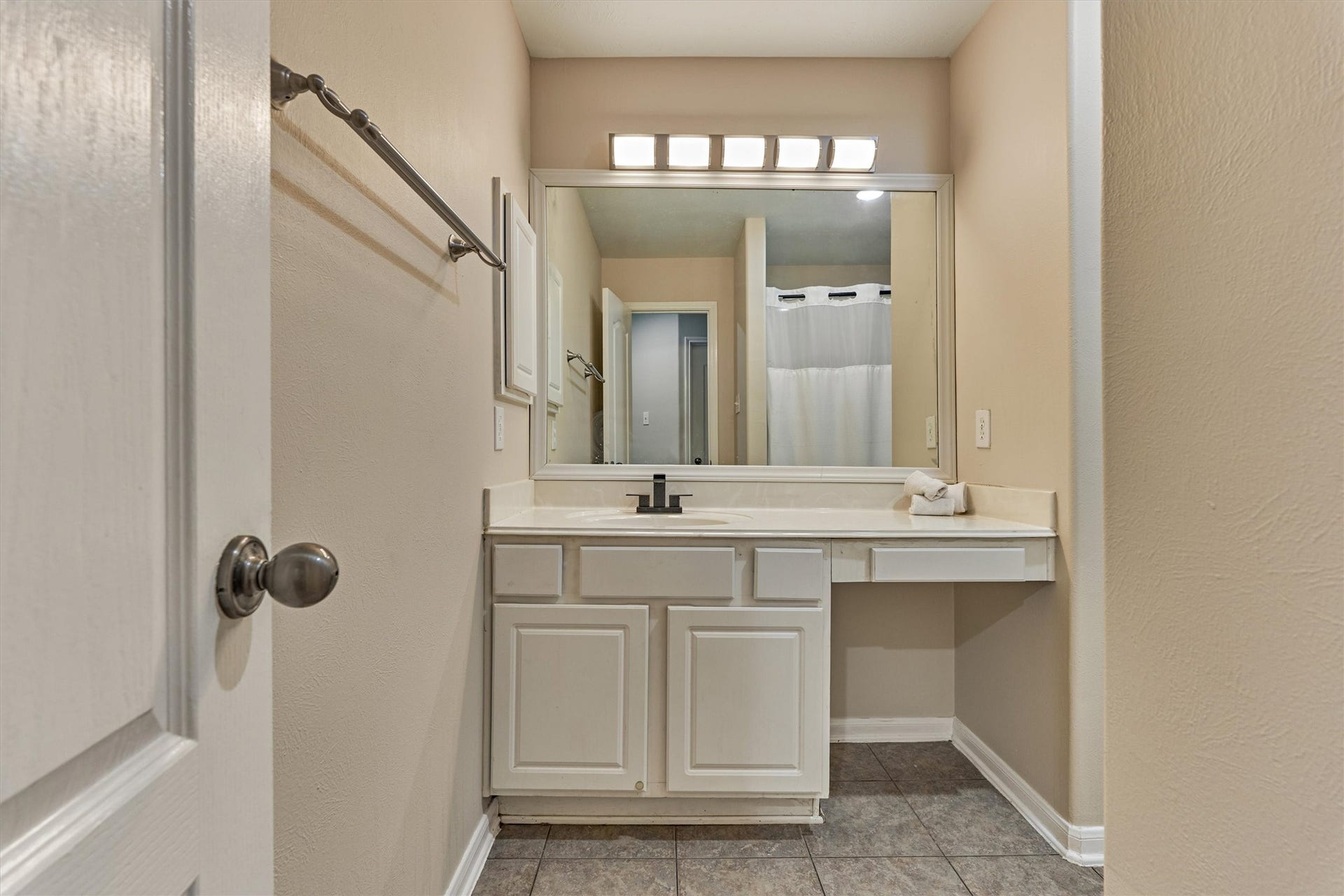 30311 Legacy Pines Drive, Spring, TX 77386 30311 Legacy Pines Drive, Spring, TX 77386