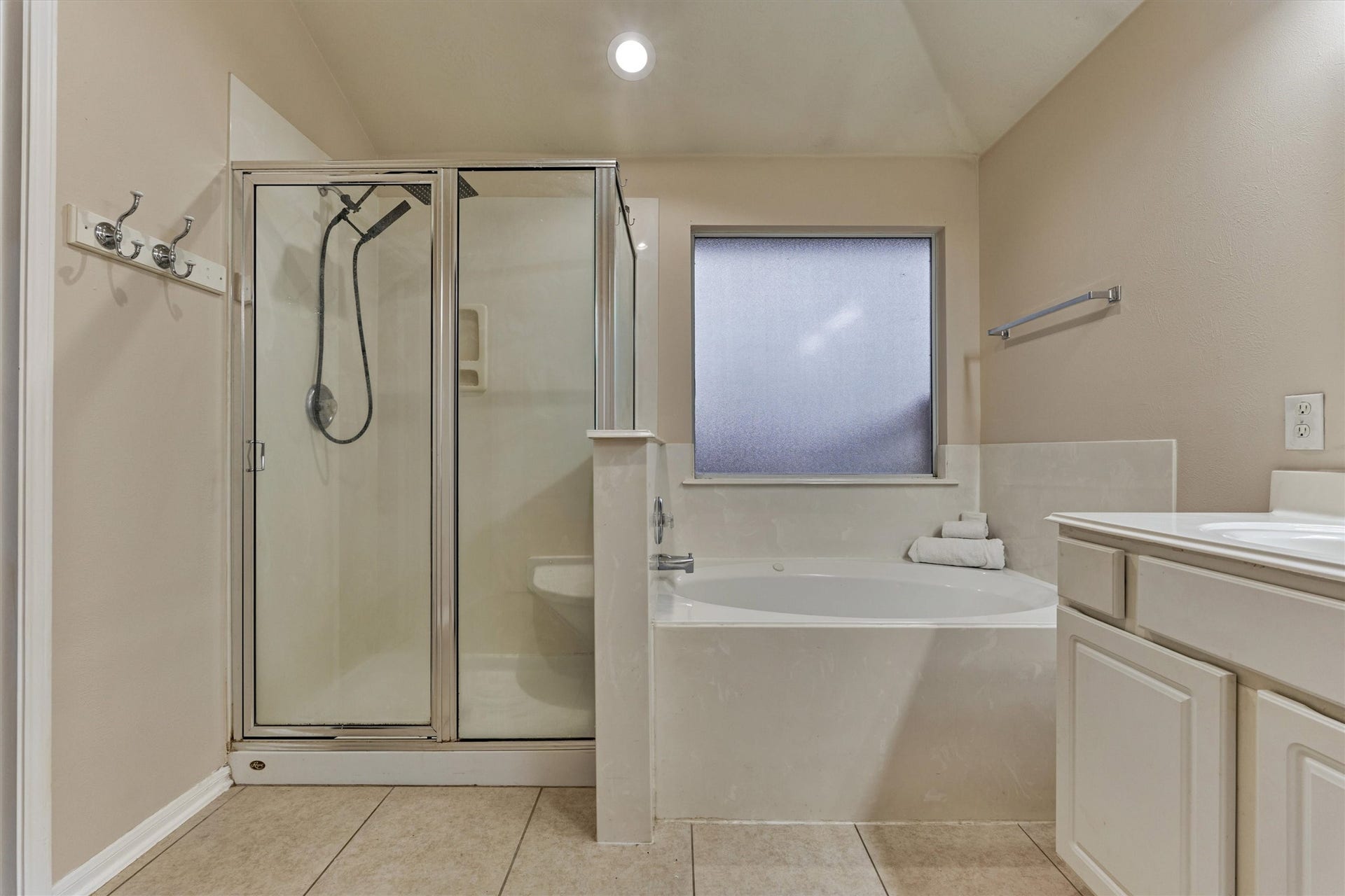 30311 Legacy Pines Drive, Spring, TX 77386 30311 Legacy Pines Drive, Spring, TX 77386