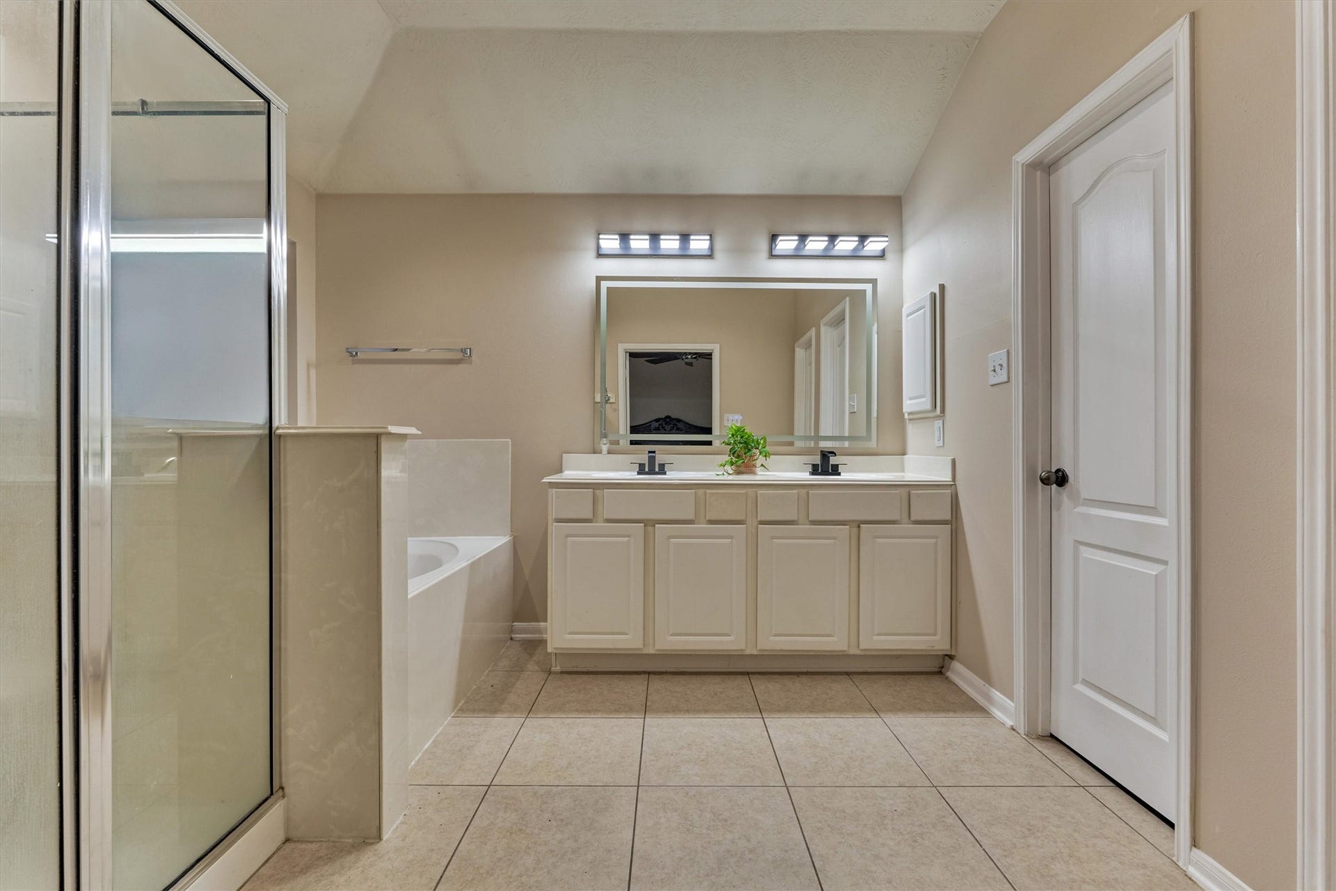 30311 Legacy Pines Drive, Spring, TX 77386 30311 Legacy Pines Drive, Spring, TX 77386