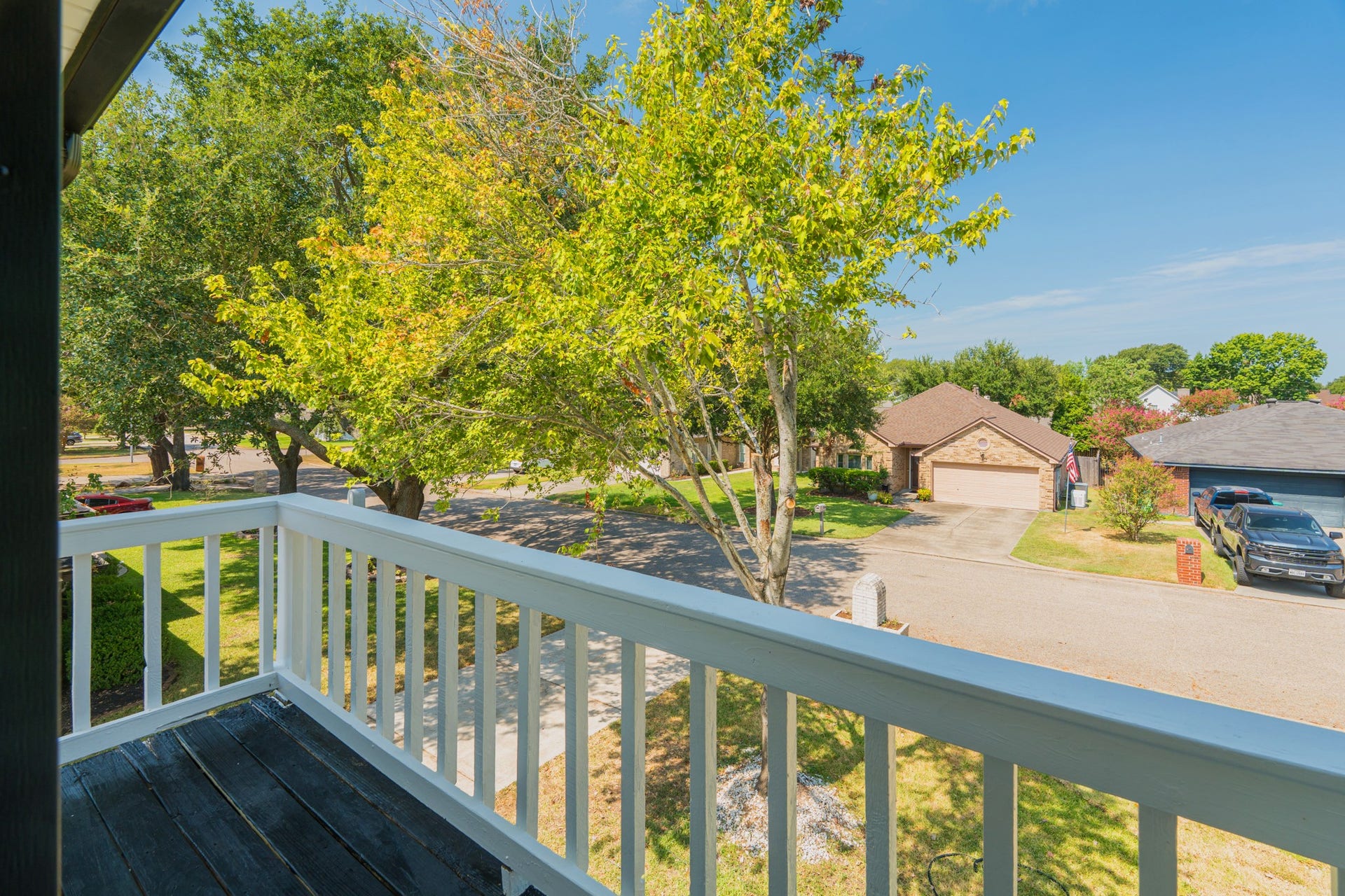 7083 Gentle Breeze Drive, Willis, TX 77318 Balcony on primary room